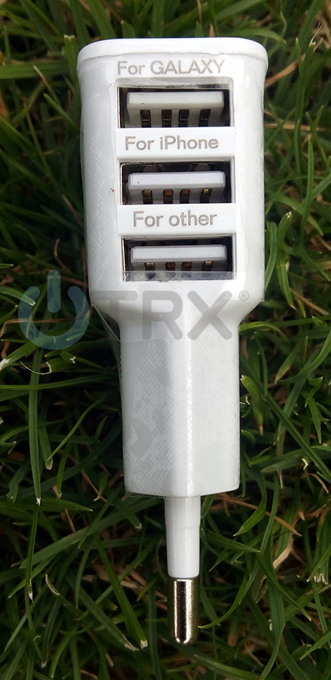 Nabíječka Akyga AK-CH-05 - nabíječka do el. sítě  3xUSB výstup 