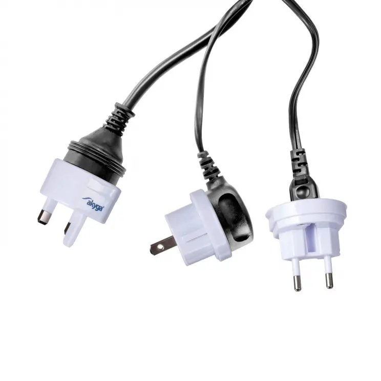 Akyga AK-AD-61 - univerzální cestovní adaptér